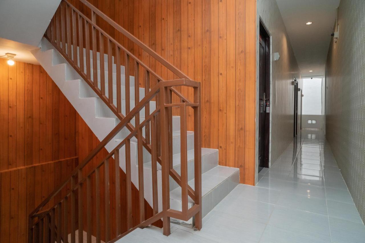 Reddoorz Near Sarinah 雅加达 外观 照片